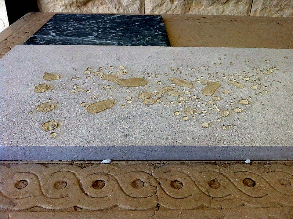 Waterproofed marble effect